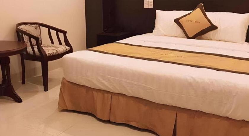 Lucky Star Hotel Buon Ma Thuot Exterior foto